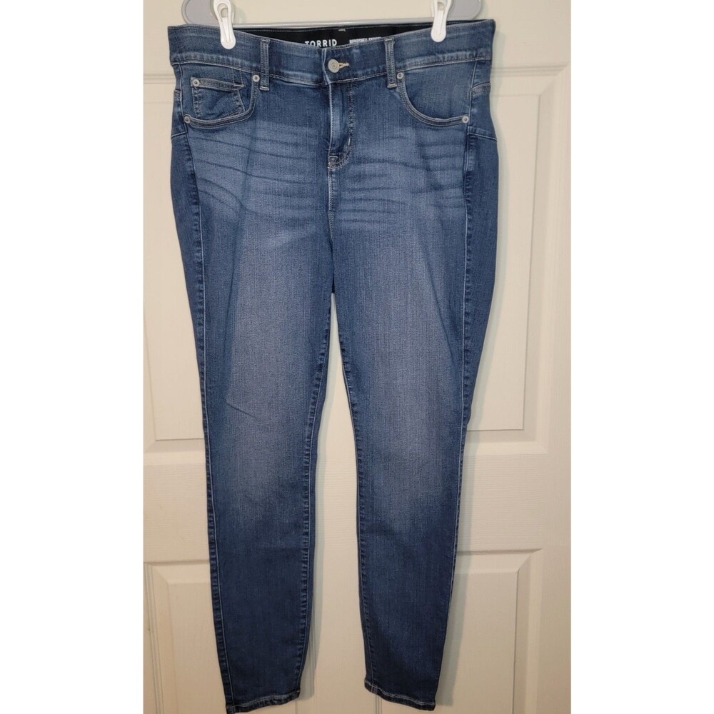 TORRID Bombshell Skinny Jeans - Size 18 Extra Tall